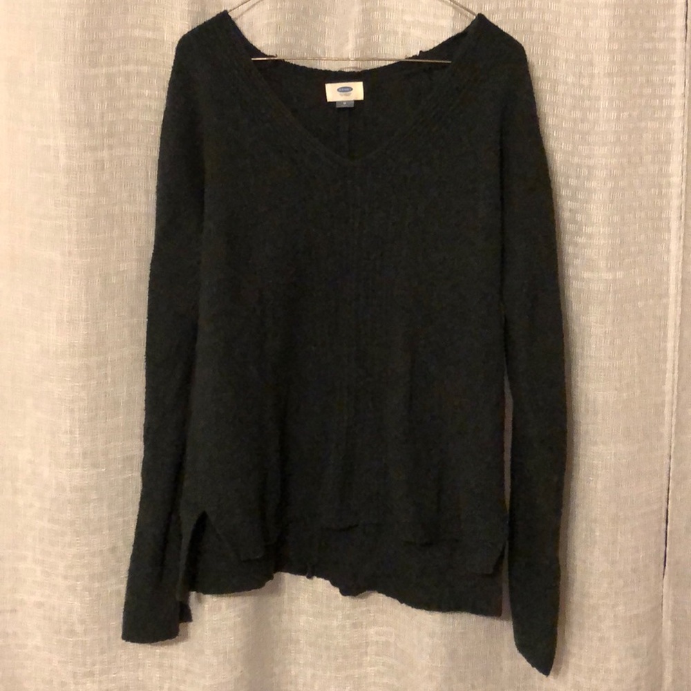 Adorable green v-neck sweater